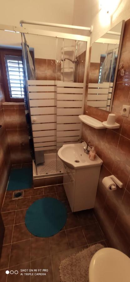 Ferienwohnung Leonarda Omiš Exterior foto